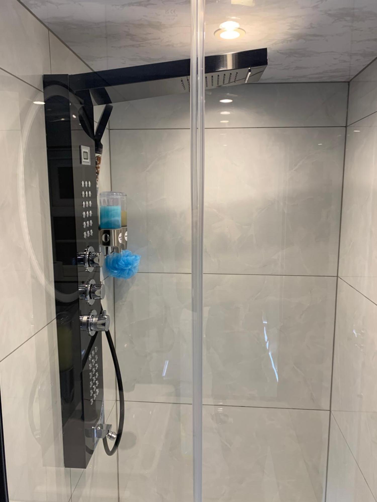Air Conditioned Modern Double Bed Room With Private Attached Bathroom - Free Parking - Near London Heathrow Airport & Southall Broadway Dış mekan fotoğraf